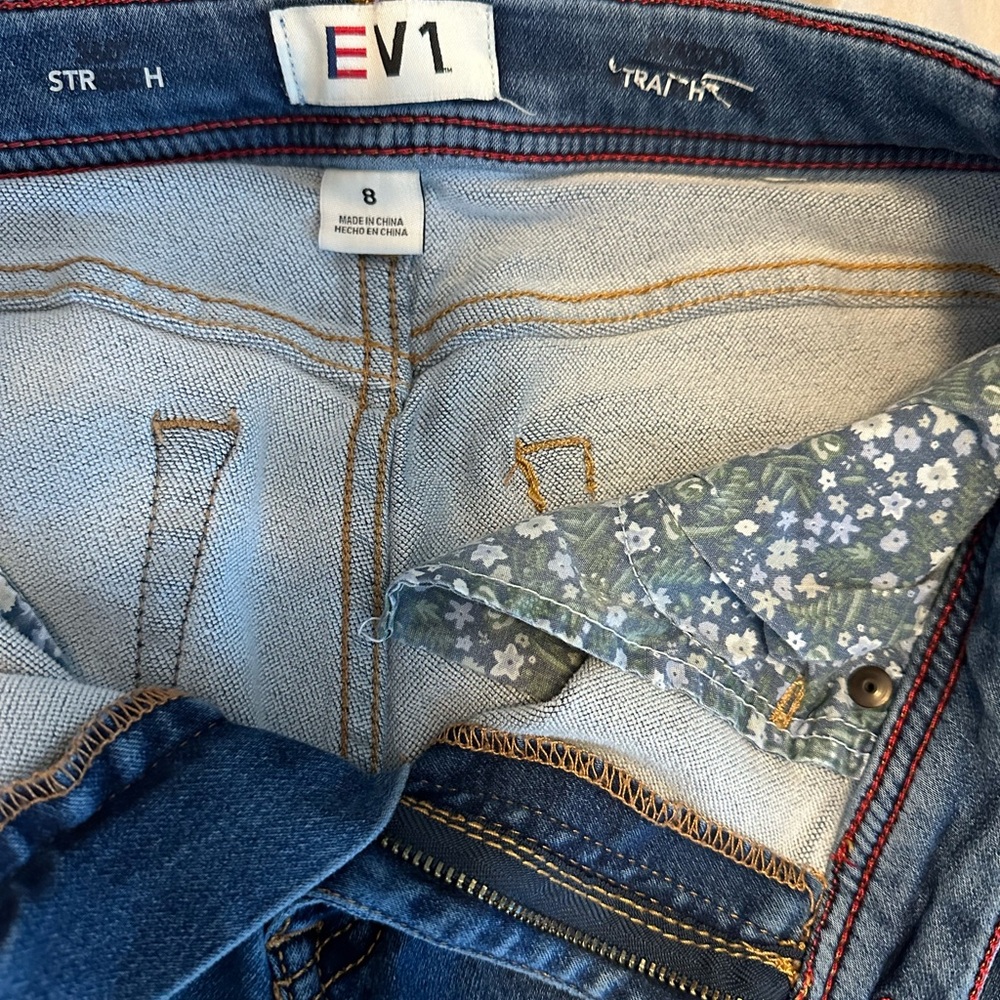 Jeans - Picture 3 of 5
